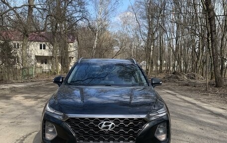 Hyundai Santa Fe IV, 2019 год, 3 000 000 рублей, 1 фотография