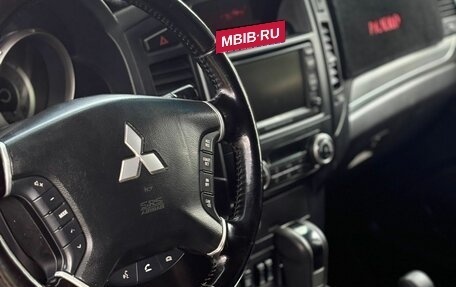 Mitsubishi Pajero IV, 2011 год, 1 380 000 рублей, 2 фотография