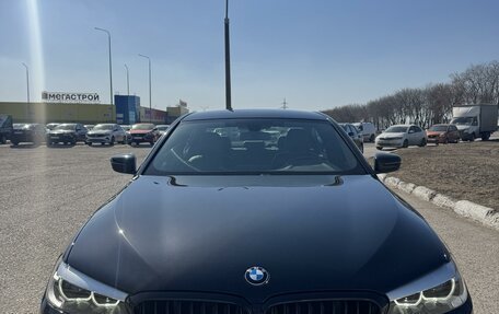BMW 5 серия, 2018 год, 2 700 000 рублей, 2 фотография