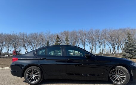 BMW 5 серия, 2018 год, 2 700 000 рублей, 4 фотография