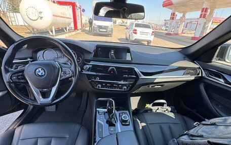 BMW 5 серия, 2018 год, 2 700 000 рублей, 10 фотография