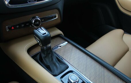 Volvo XC90 II рестайлинг, 2017 год, 3 250 000 рублей, 14 фотография