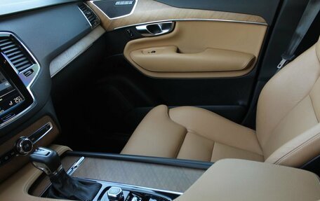 Volvo XC90 II рестайлинг, 2017 год, 3 250 000 рублей, 17 фотография