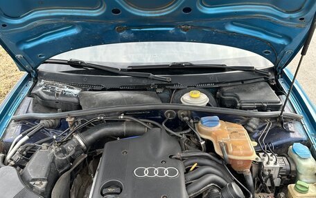 Audi A4, 1998 год, 383 000 рублей, 16 фотография