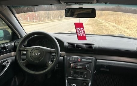 Audi A4, 1998 год, 383 000 рублей, 12 фотография