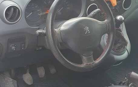 Peugeot Partner II рестайлинг 2, 2013 год, 750 000 рублей, 2 фотография
