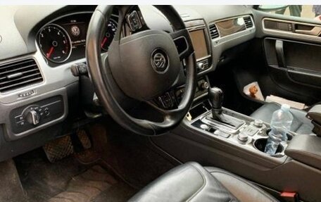 Volkswagen Touareg III, 2015 год, 1 900 000 рублей, 4 фотография