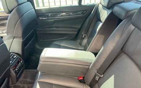 BMW 7 серия, 2009 год, 1 790 000 рублей, 23 фотография