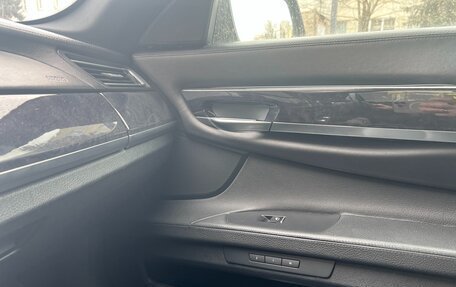BMW 7 серия, 2009 год, 1 790 000 рублей, 12 фотография