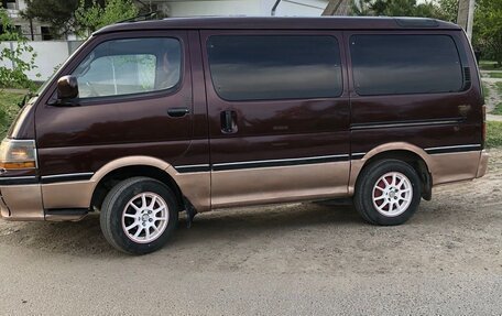 Toyota HiAce H100, 1992 год, 550 000 рублей, 7 фотография
