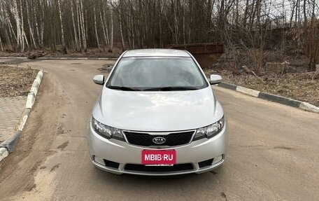 KIA Cerato III, 2011 год, 850 000 рублей, 1 фотография