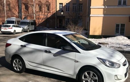 Hyundai Solaris II рестайлинг, 2014 год, 695 000 рублей, 2 фотография