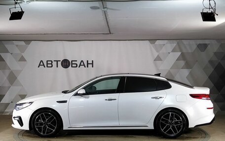 KIA K5 II, 2018 год, 1 984 000 рублей, 4 фотография