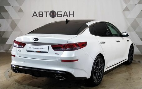 KIA K5 II, 2018 год, 1 984 000 рублей, 3 фотография