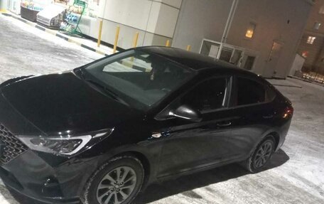 Hyundai Solaris II рестайлинг, 2021 год, 1 650 000 рублей, 2 фотография