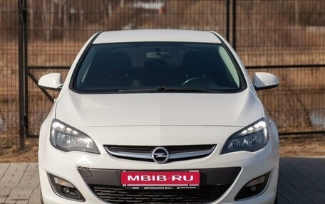 Opel Astra J, 2013 год, 915 000 рублей, 2 фотография
