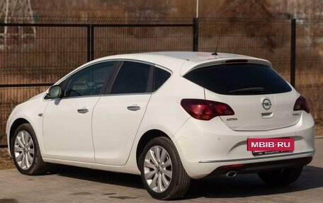 Opel Astra J, 2013 год, 915 000 рублей, 8 фотография