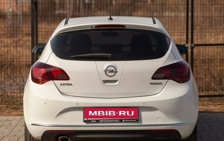 Opel Astra J, 2013 год, 915 000 рублей, 9 фотография
