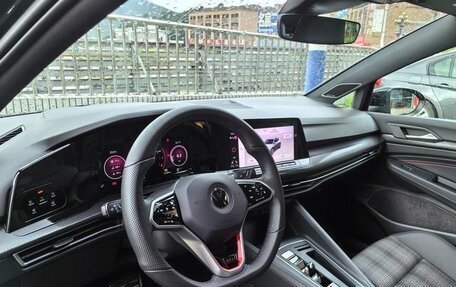 Volkswagen Golf GTI, 2022 год, 2 444 555 рублей, 7 фотография