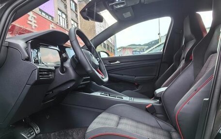 Volkswagen Golf GTI, 2022 год, 2 444 555 рублей, 6 фотография