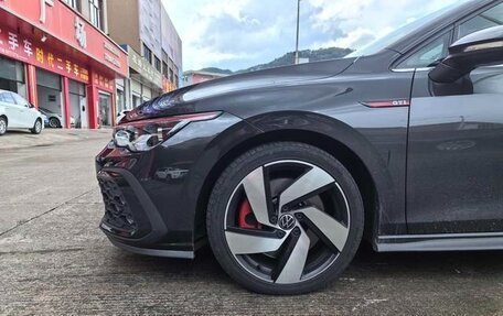 Volkswagen Golf GTI, 2022 год, 2 444 555 рублей, 5 фотография