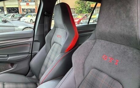 Volkswagen Golf GTI, 2022 год, 2 444 555 рублей, 12 фотография