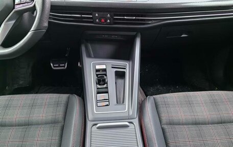 Volkswagen Golf GTI, 2022 год, 2 444 555 рублей, 10 фотография