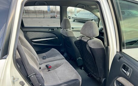 Honda Stream I рестайлинг, 2001 год, 739 000 рублей, 17 фотография