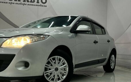 Renault Megane III, 2011 год, 648 000 рублей, 2 фотография