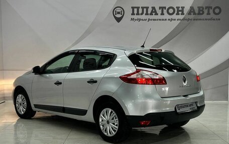 Renault Megane III, 2011 год, 648 000 рублей, 12 фотография