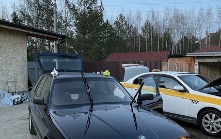 BMW 5 серия, 1994 год, 700 000 рублей, 12 фотография