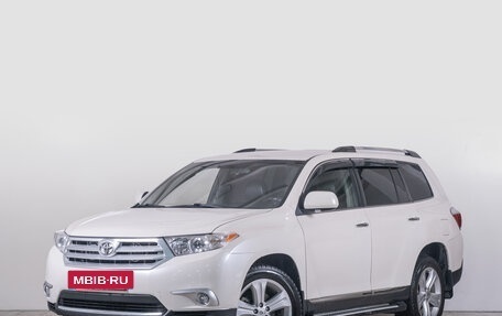 Toyota Highlander III, 2011 год, 2 089 000 рублей, 2 фотография