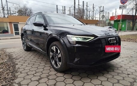 Audi e-tron I, 2020 год, 4 600 000 рублей, 2 фотография