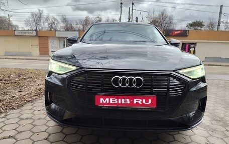 Audi e-tron I, 2020 год, 4 600 000 рублей, 7 фотография