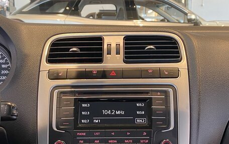 Volkswagen Polo VI (EU Market), 2016 год, 1 100 000 рублей, 21 фотография