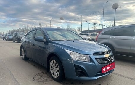 Chevrolet Cruze II, 2013 год, 699 000 рублей, 3 фотография