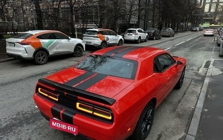Dodge Challenger III рестайлинг 2, 2021 год, 4 799 999 рублей, 4 фотография