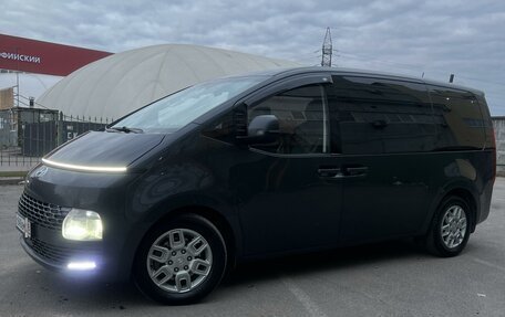 Hyundai Staria, 2022 год, 3 750 000 рублей, 1 фотография