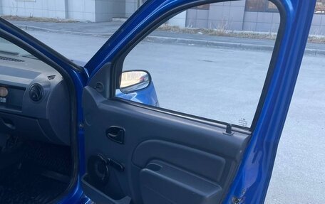 Renault Logan I, 2006 год, 205 000 рублей, 13 фотография