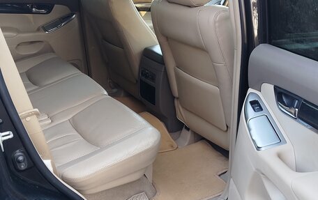 Toyota Land Cruiser Prado 120 рестайлинг, 2007 год, 2 630 000 рублей, 1 фотография