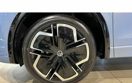 Volkswagen Tiguan, 2024 год, 5 400 000 рублей, 7 фотография