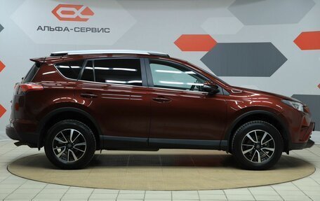 Toyota RAV4, 2017 год, 2 590 000 рублей, 4 фотография