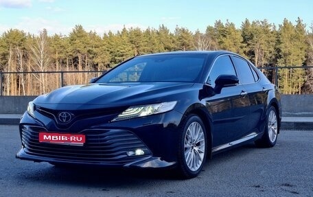 Toyota Camry, 2019 год, 2 900 000 рублей, 1 фотография