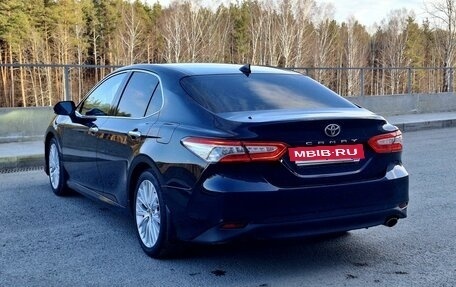 Toyota Camry, 2019 год, 2 900 000 рублей, 2 фотография