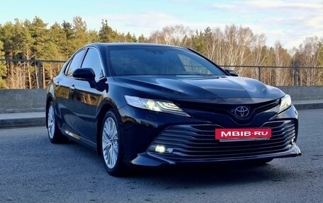 Toyota Camry, 2019 год, 2 900 000 рублей, 5 фотография