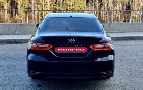 Toyota Camry, 2019 год, 2 900 000 рублей, 3 фотография