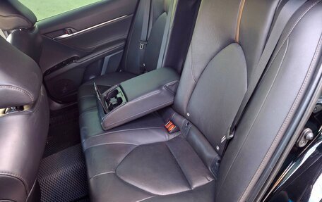 Toyota Camry, 2019 год, 2 900 000 рублей, 9 фотография