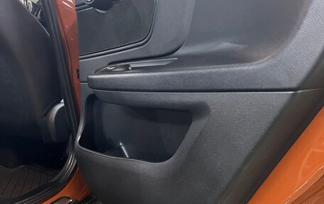 MINI Countryman II (F60), 2018 год, 2 000 000 рублей, 13 фотография