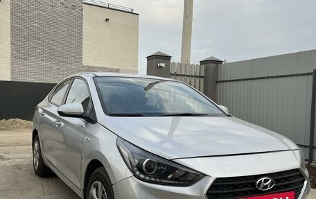 Hyundai Solaris II рестайлинг, 2018 год, 999 999 рублей, 2 фотография