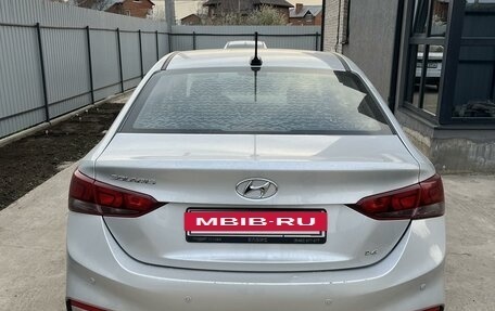 Hyundai Solaris II рестайлинг, 2018 год, 999 999 рублей, 5 фотография